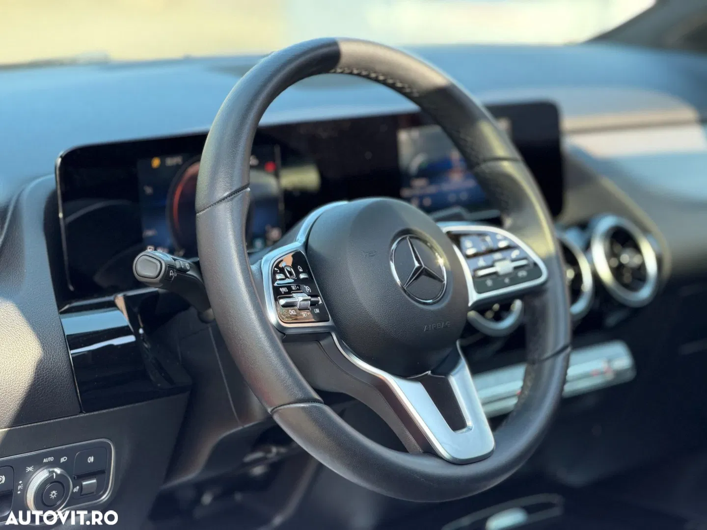 2023 Mercedes-Benz GLA, photograph 7