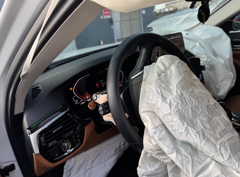 2023 BMW 520i, photograph 5