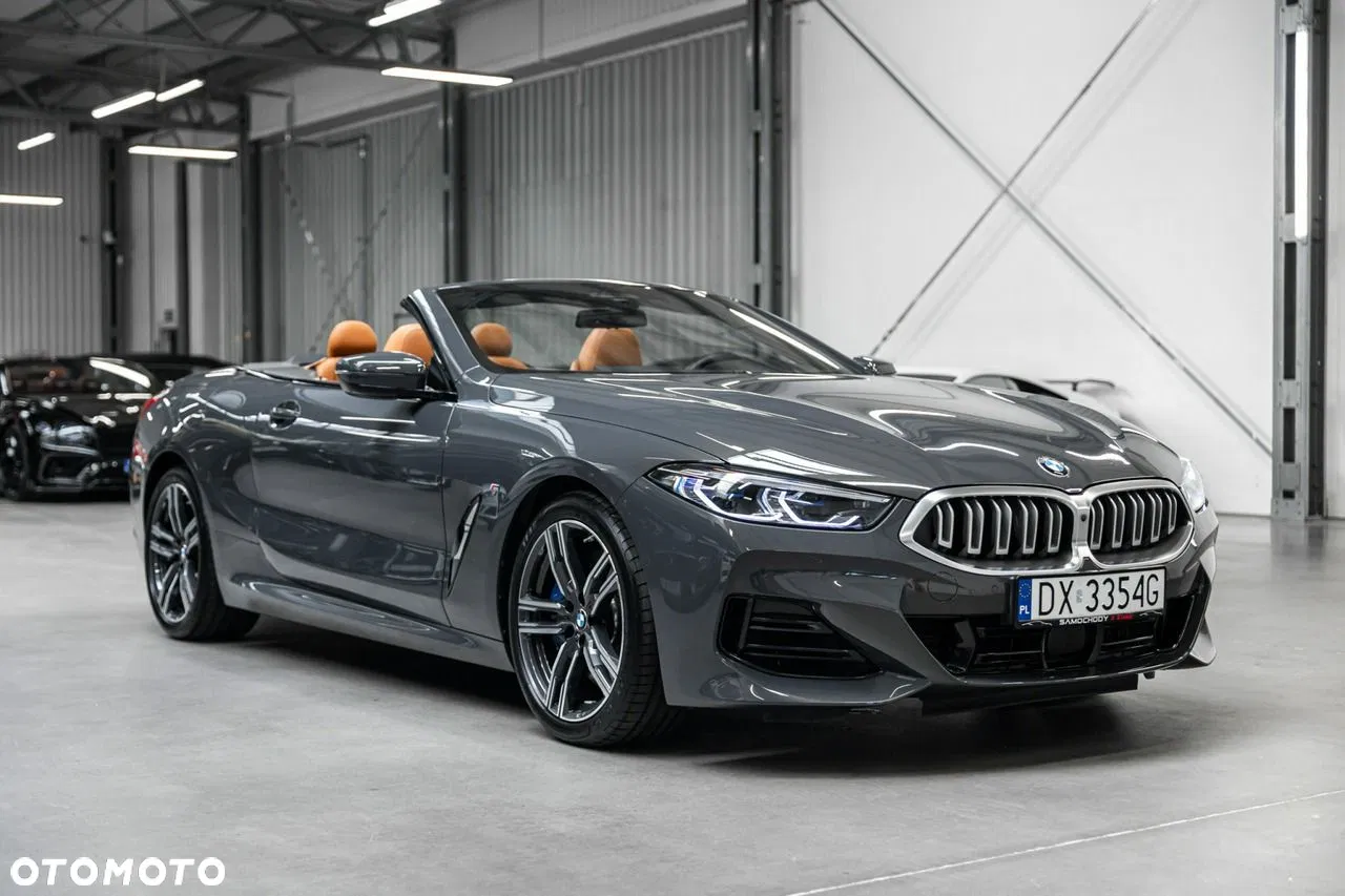 2025 BMW Seria 8 840i, photograph 3