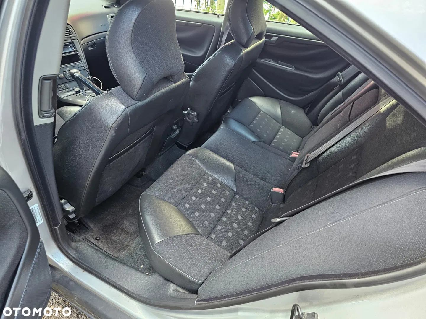 2003 Volvo S60 2.4 Momentum, photograph 9