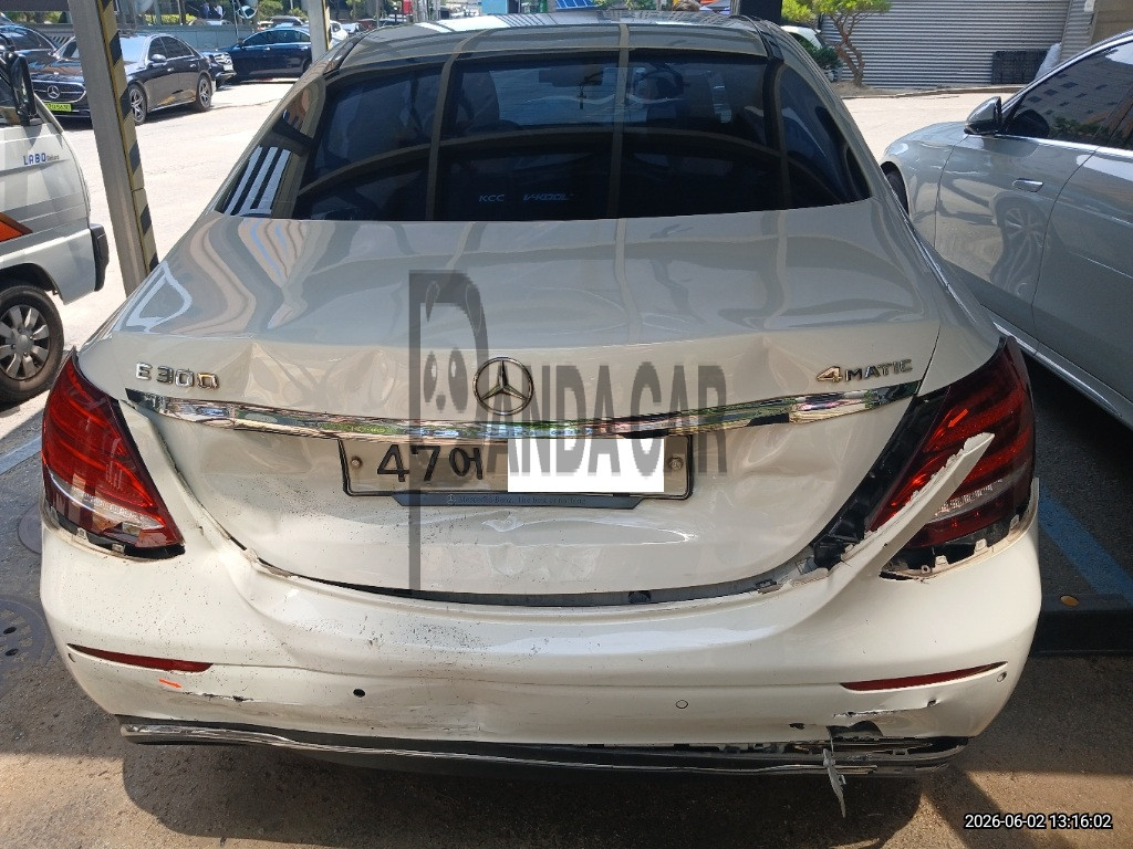 2018 Mercedes-Benz E300 4Matic, photograph 1