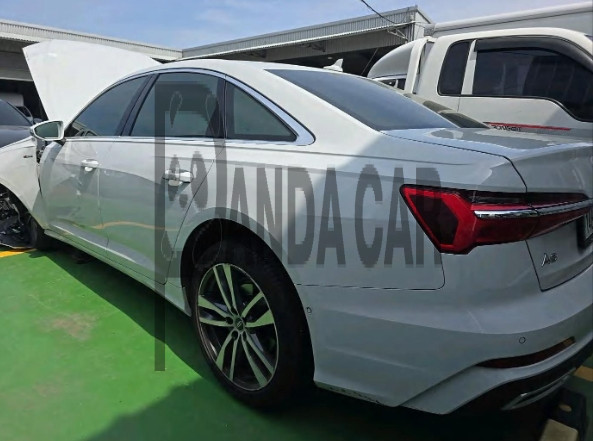 2023 Audi A6 40 TDI, photograph 3