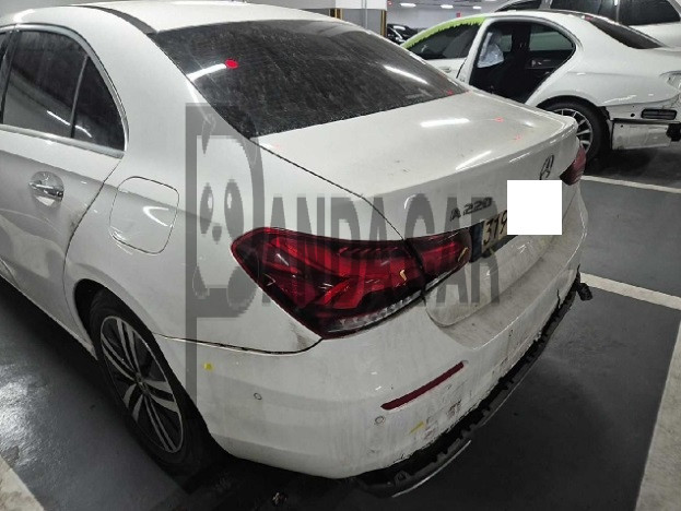 2021 Mercedes-Benz A220 Sedan, photograph 5