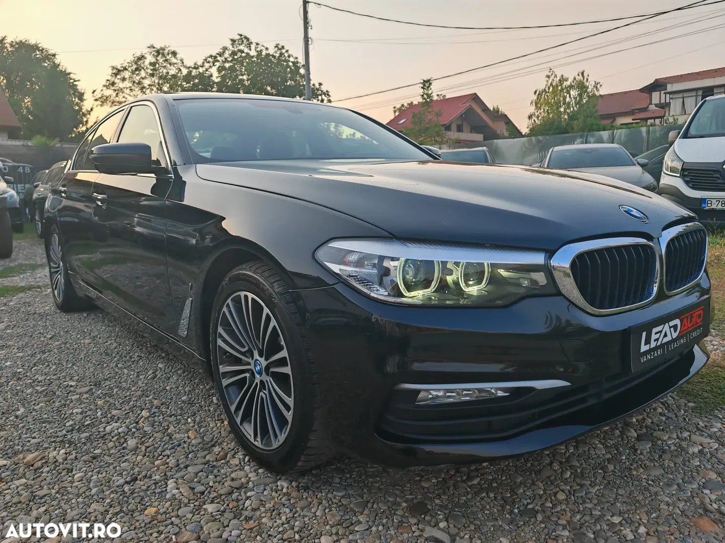 2018 BMW Seria 5, photograph 2