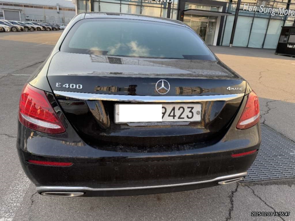 2018 Mercedes-Benz E300, photograph 1