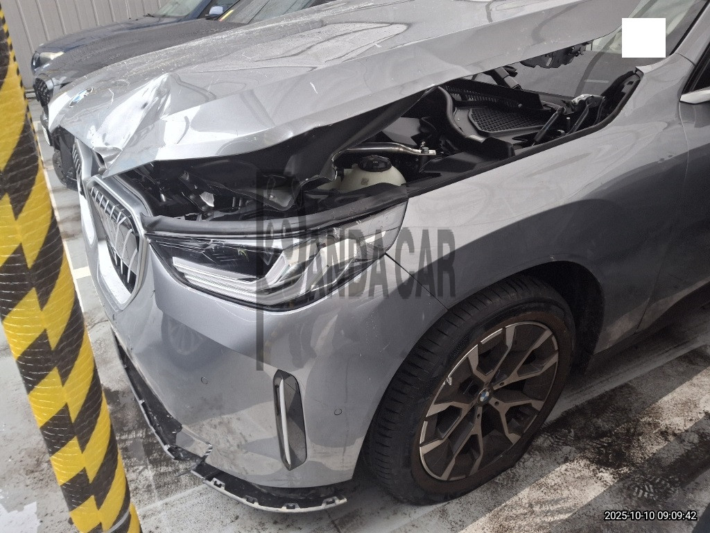 2025 BMW X3 20 xDrive, photograph 2