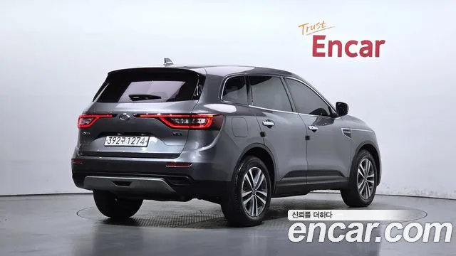Renault-KoreaSamsung QM6 2.0 LPe LE 2WD — photo 1 of 33