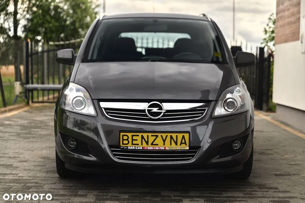 2011 Opel Zafira, photograph 8