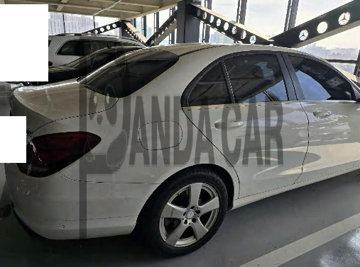 2017 Mercedes-Benz C200 d, photograph 4