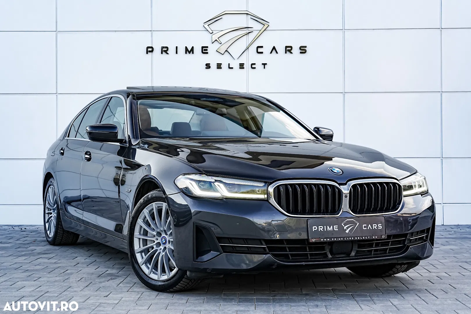 2022 BMW Seria 5 520e Aut., photograph 1