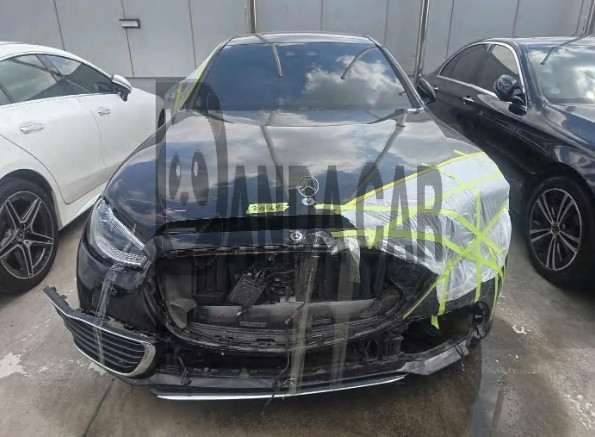 2022 Mercedes-Benz S350 d, photograph 1