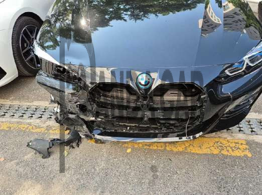 2024 BMW i4 eDrive40, photograph 2