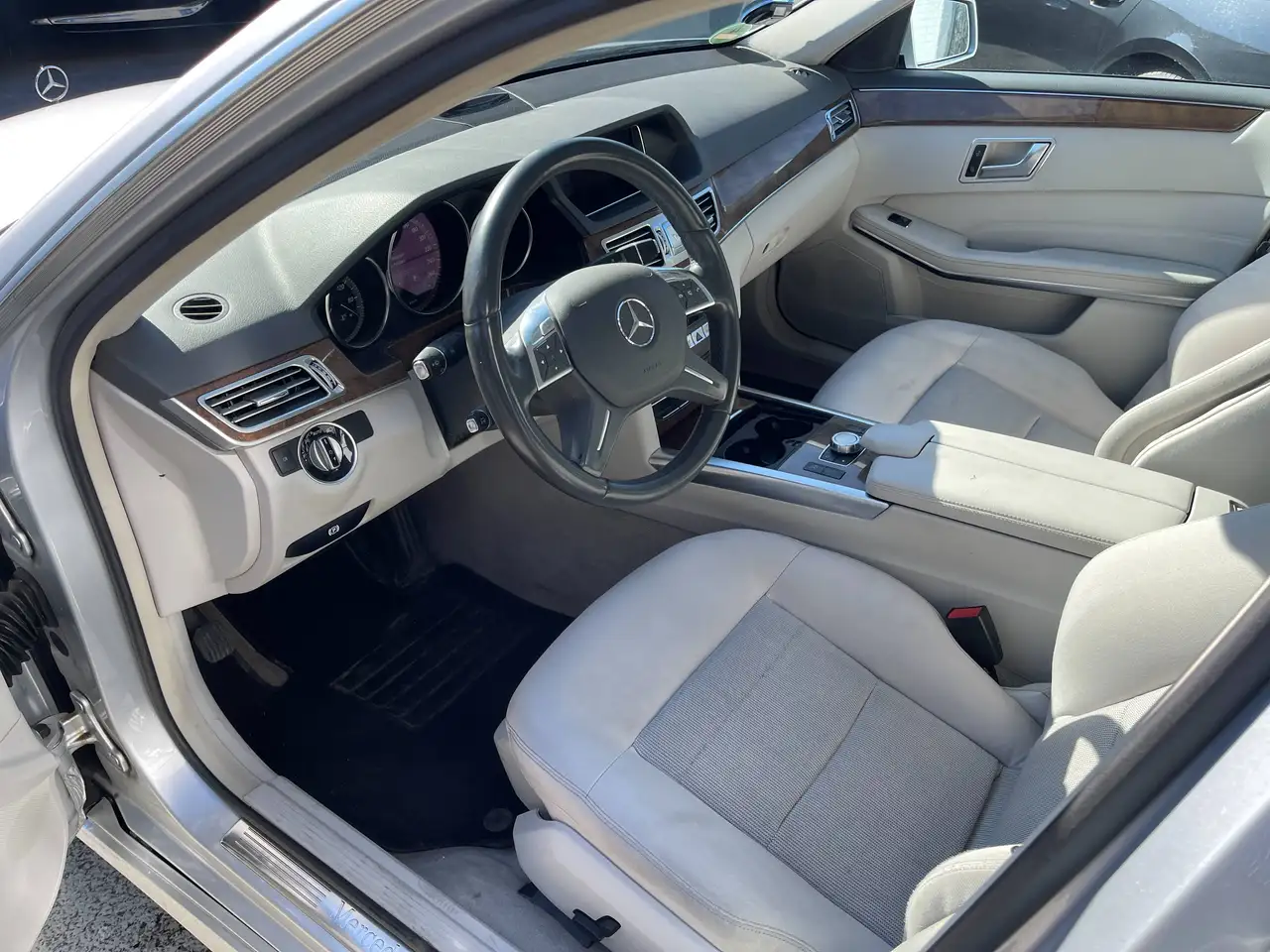 2013 Mercedes-Benz E 350 Finanzierung ab 249€| Rückfahrkamera| SHZ| 8X Bereifung| TÜV Neu, photograph 11