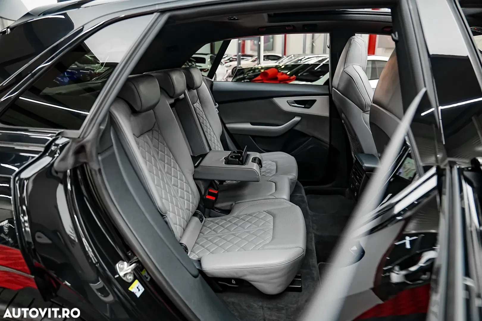 2022 Audi Q8 SUV TFSI quattro 250 kW tiptronic S line business, photograph 12