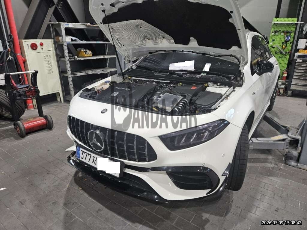2025 Mercedes-AMG A 45 S 4MATIC+, photograph 5