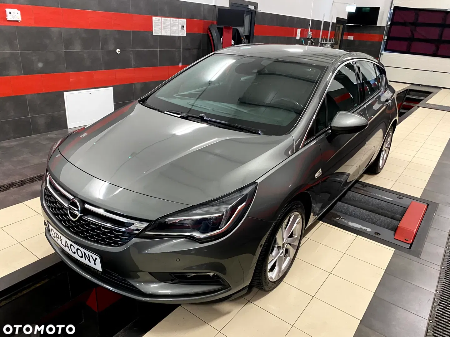 2017 Opel Astra 1.4 T Elite, photograph 2