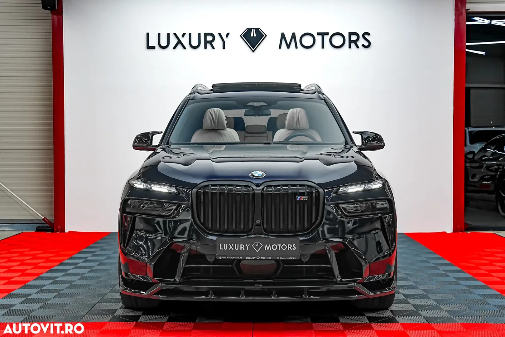 2023 BMW X7 M60i xDrive, photograph 3