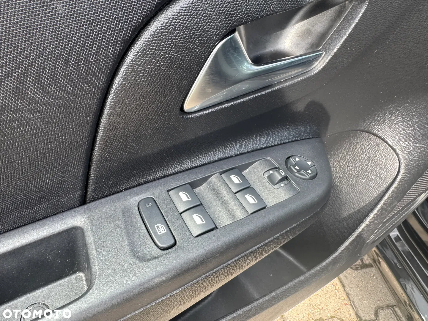 2024 Opel Corsa 1.2 S&S, photograph 6