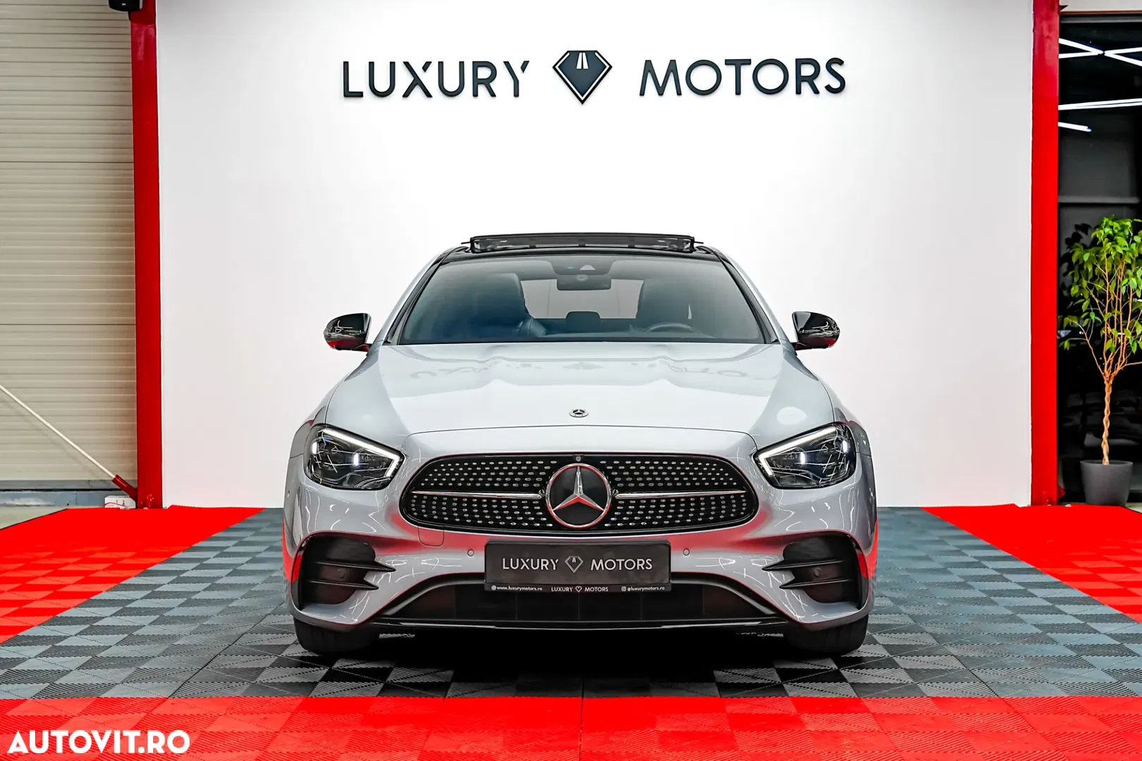 2021 Mercedes-Benz E, photograph 3