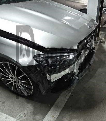 2022 Mercedes-Benz E350 4MATIC, photograph 3