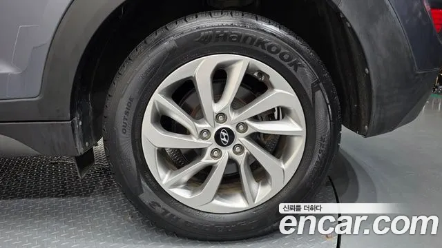 2016 Hyundai Tucson Diesel 2.0 2WD, photograph 4