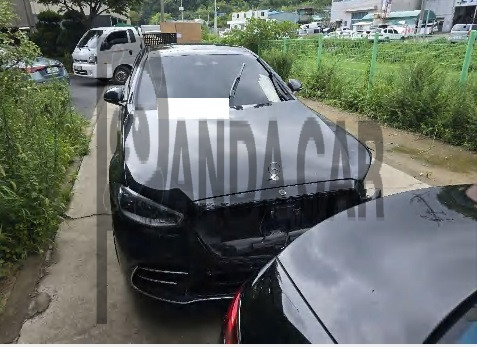 2024 Mercedes-Benz S 450 d 4MATIC, photograph 2