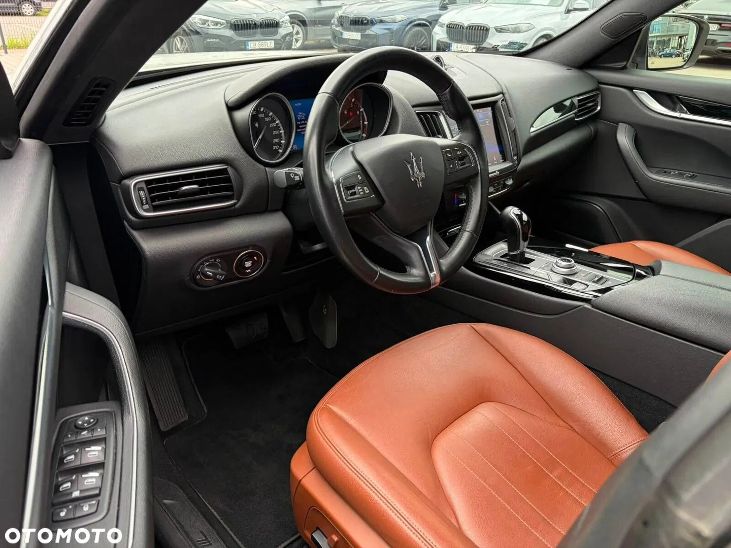 2018 Maserati Levante, photograph 10