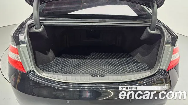 Hyundai Grandeur HG240 Special — photo 1 of 20