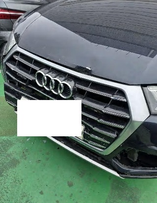 2020 Audi Q5 40 TDI quattro, photograph 2