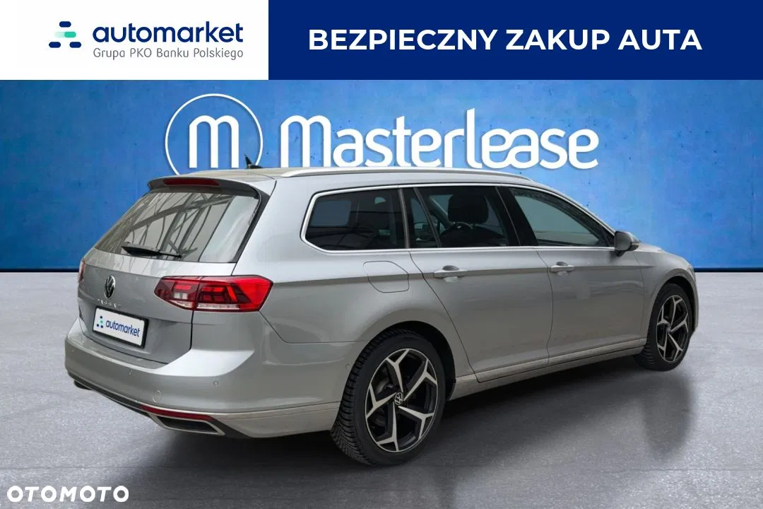 2022 Volkswagen Passat, photograph 7