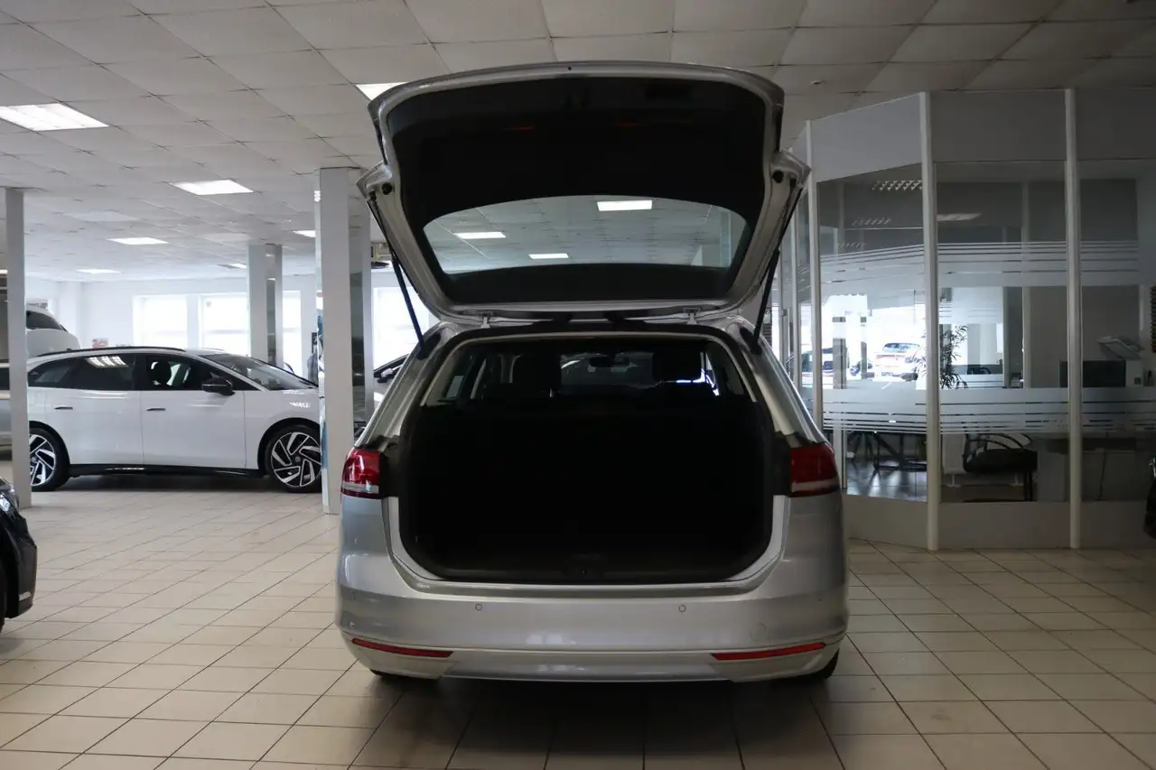 2016 Volkswagen Passat Variant Comfortline Start-Stop ACC PDC, photograph 9