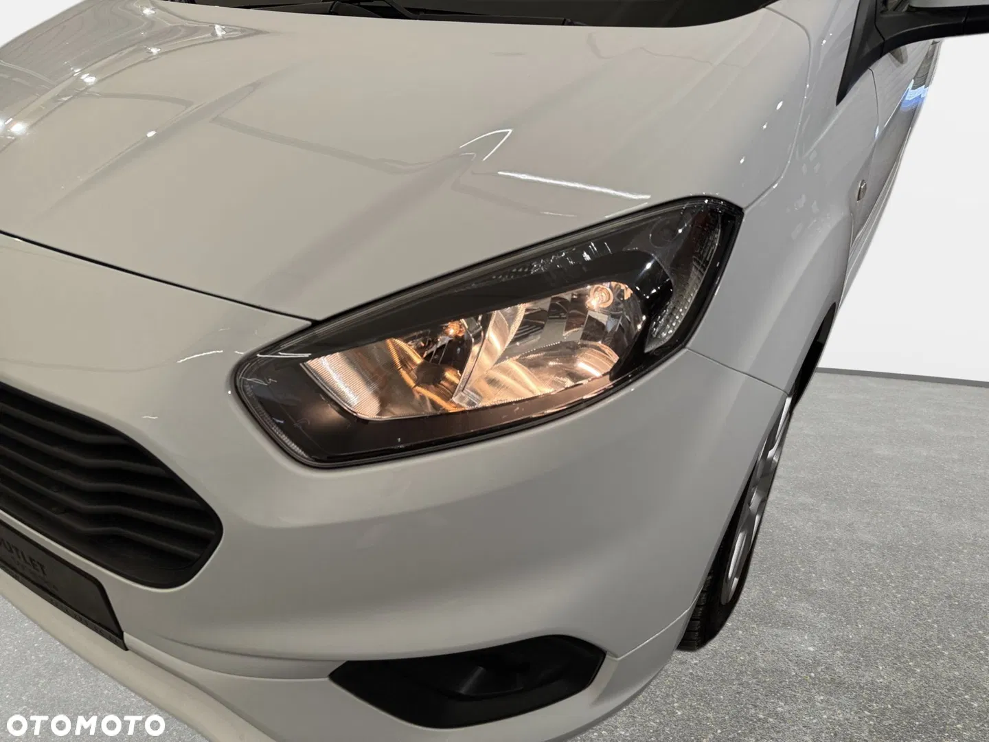 2021 Ford Tourneo Courier, photograph 9