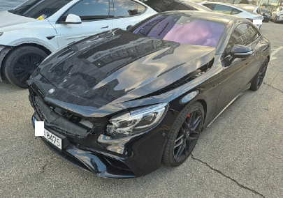 2018 Mercedes-Benz MercedesAMG S63 4Matic + Coupe, photograph 4