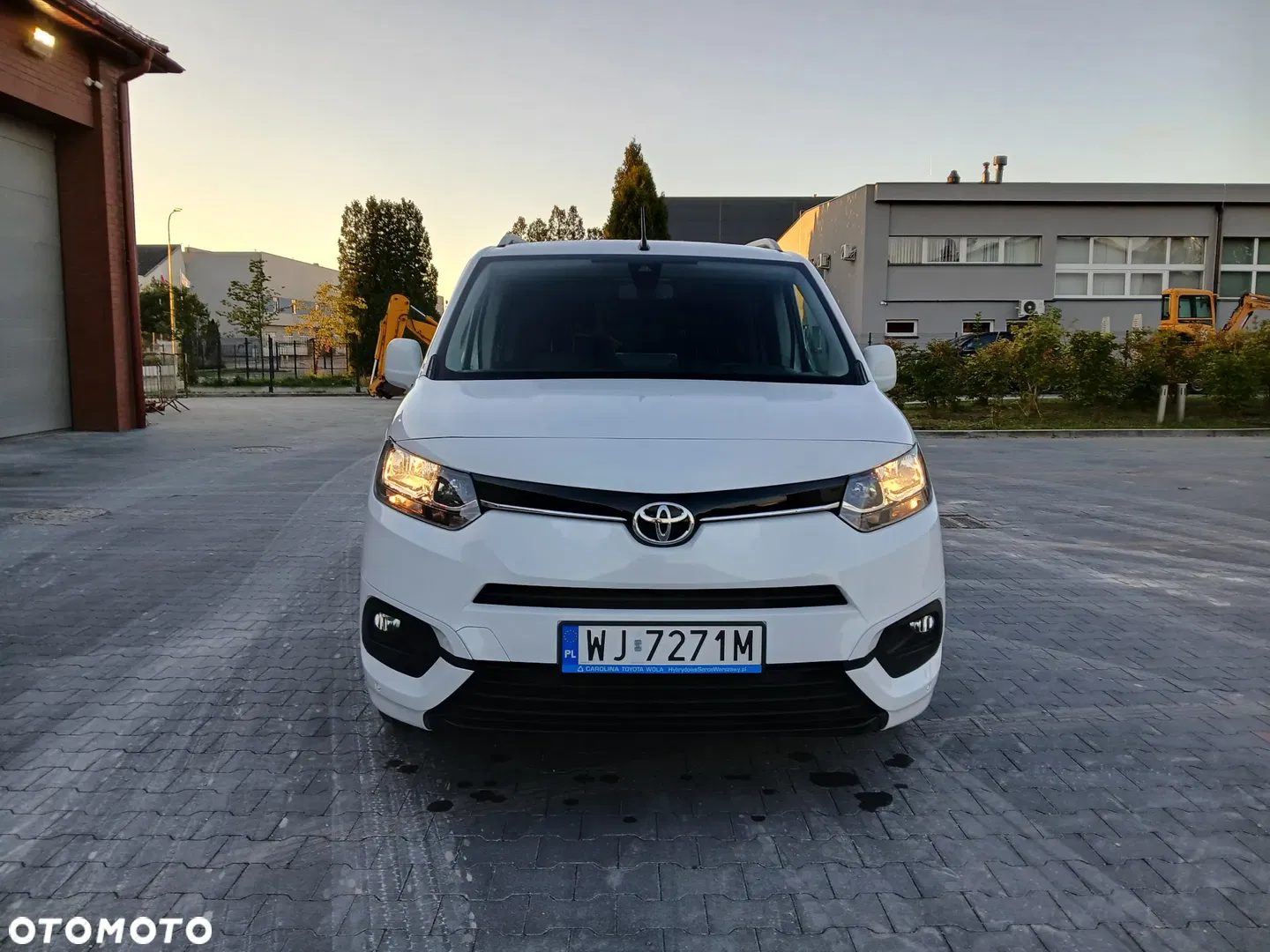 2020 Toyota Proace City Verso Long 1.5 D-4D Business, photograph 5