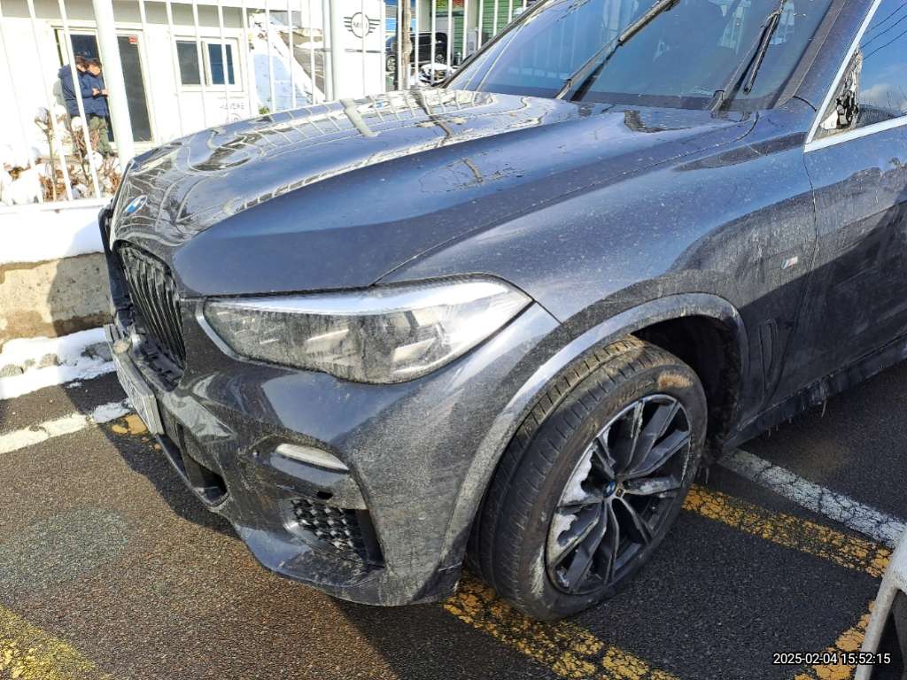 2021 BMW X5 xDrive30d, photograph 4