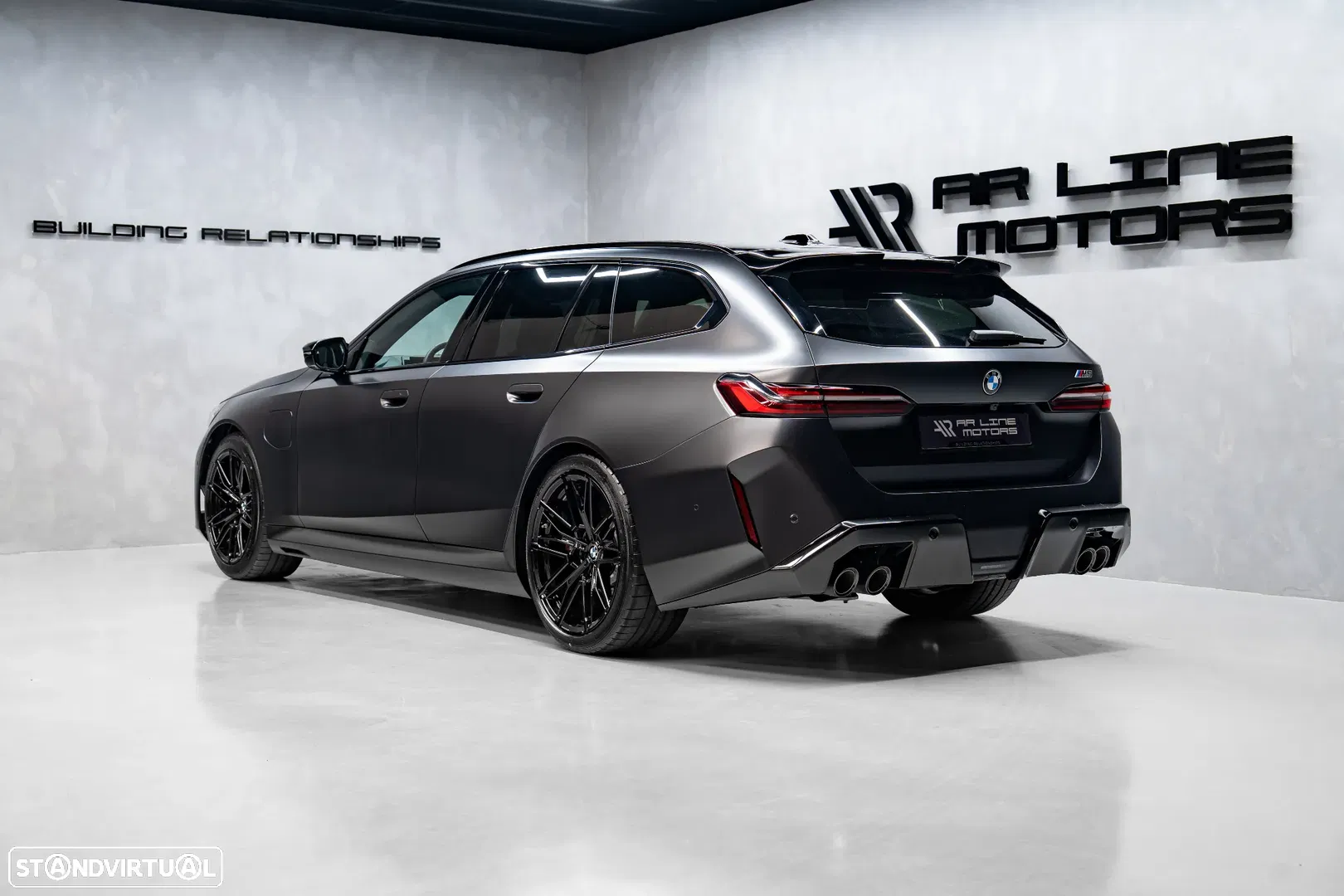 2025 BMW Série 5 Touring xDrive, photograph 8