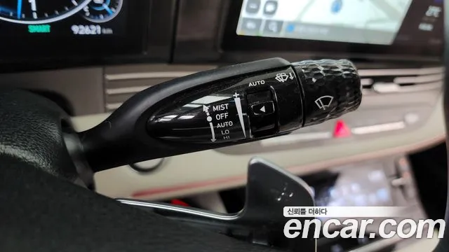 Hyundai Grandeur 2.5 — photo 1 of 32