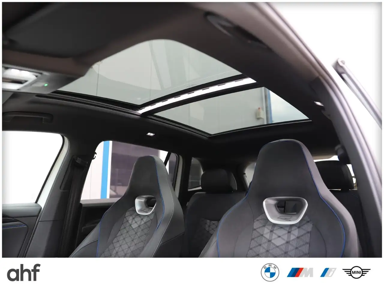 2025 Volkswagen Tiguan 1.5eTSI R-Line PANO AHK ACC IQ H&K HUD 20, photograph 9