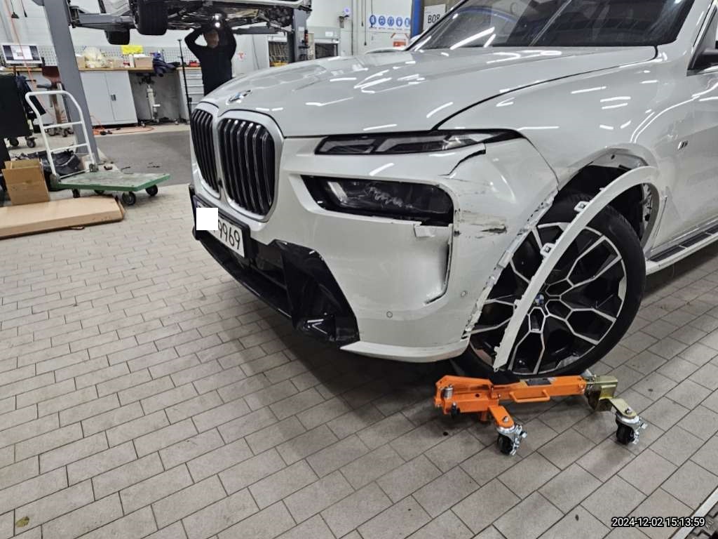 2024 BMW X7 xDrive40d, photograph 3