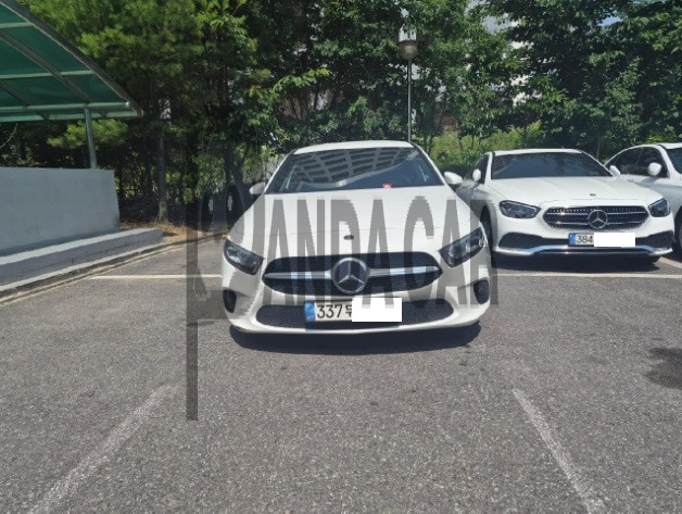 2021 Mercedes-Benz A220 Sedan, photograph 1