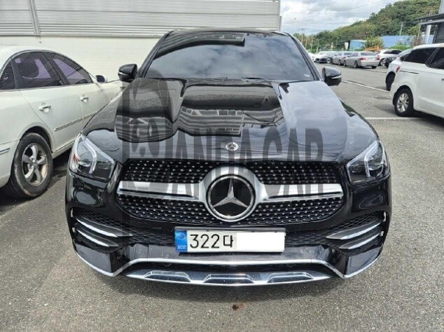 2021 Mercedes-Benz GLE350 e 4MATIC Coupe, photograph 1