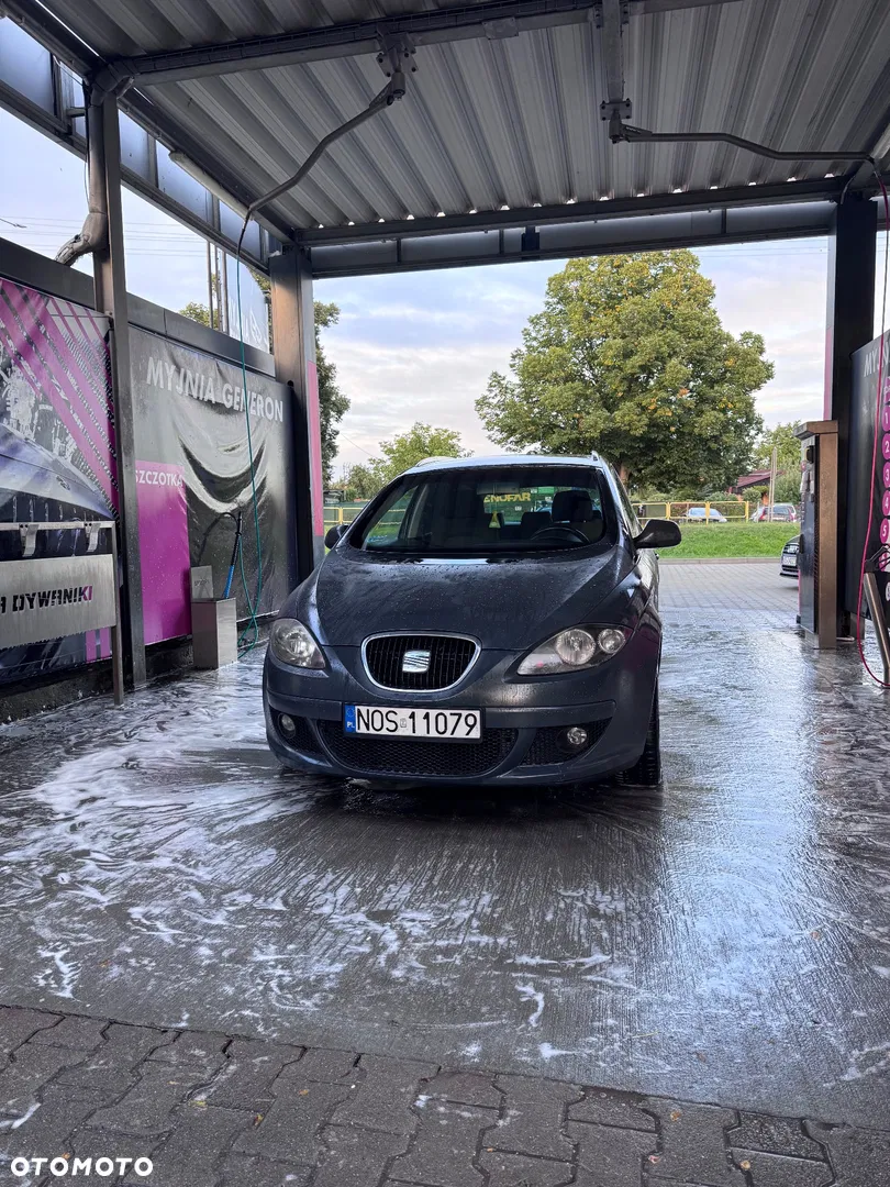 Seat Altea XL 1.9 TDI Style — photo 1 of 10