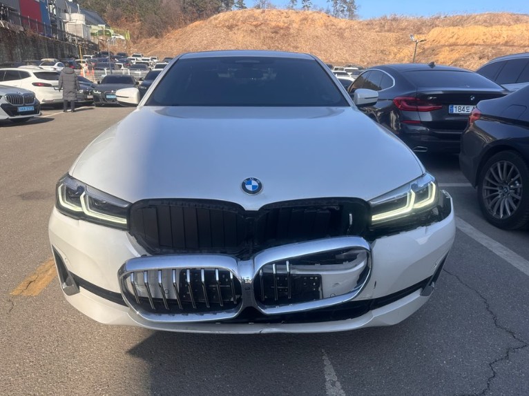 2022 BMW 520i, photograph 4