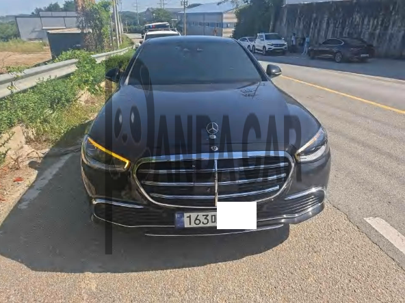 2023 Mercedes-Benz S450 4MATIC, photograph 5