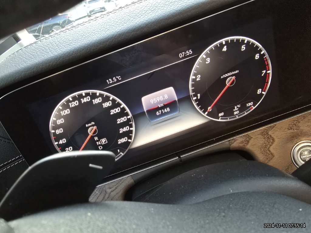 2019 Mercedes-Benz E300, photograph 1