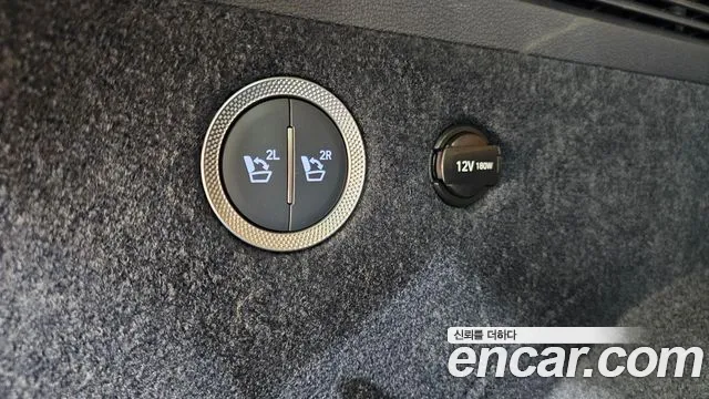 Genesis GV80 2.5T Gasoline AWD — photo 1 of 38