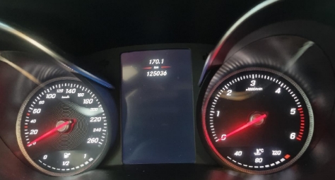 2017 Mercedes-Benz C220 d, photograph 3