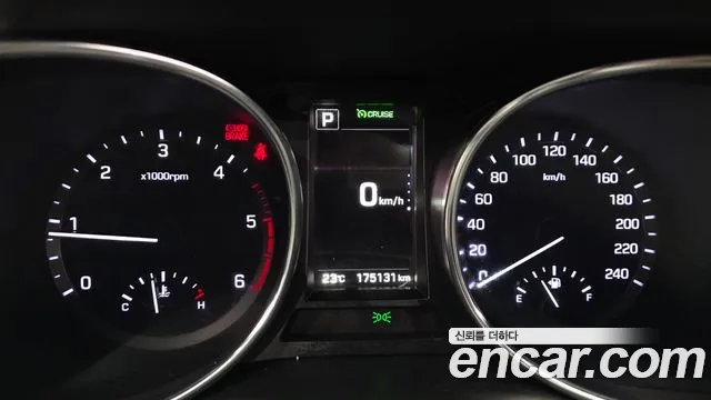 2016 Hyundai Santafe Diesel 2.0 2WD, photograph 5