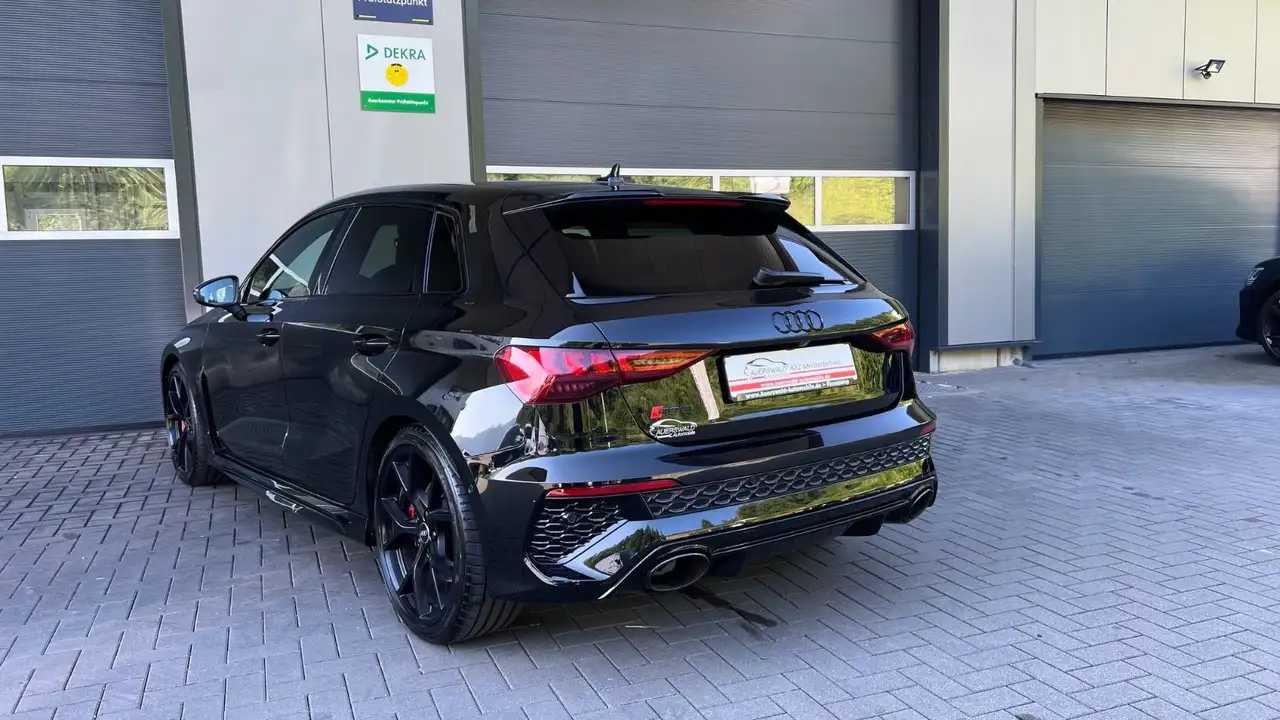 2022 Audi RS3 Sportback 2.5 TFSI quattro S Line *Black*App, photograph 10