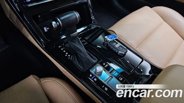 2019 Kia K7 2.5 GDI Prestige, photograph 8